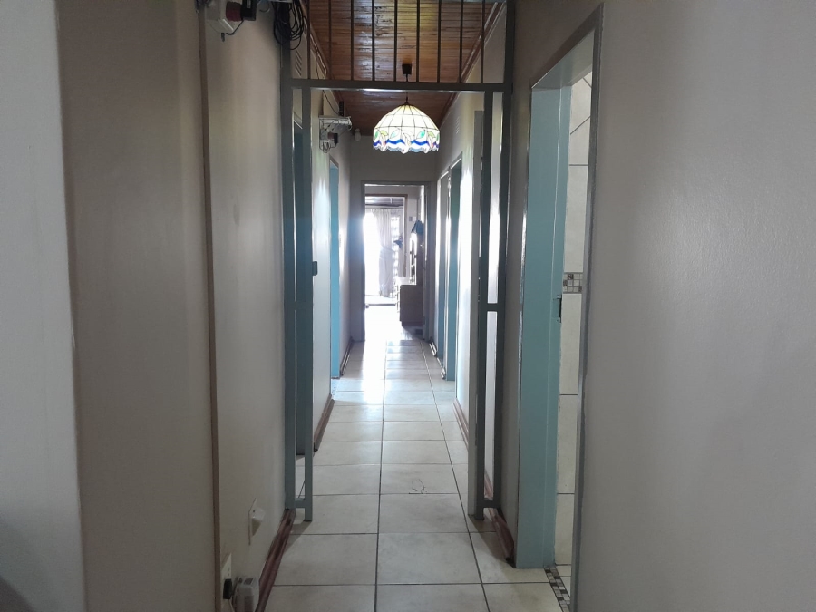 3 Bedroom Property for Sale in Oos Einde North West